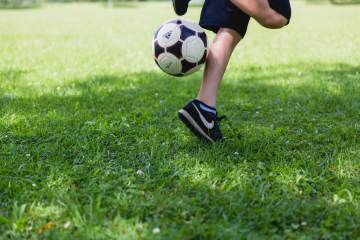 伊布抵达洛杉矶出席2026世界杯活动｜小艾电竞官网（配图示意）